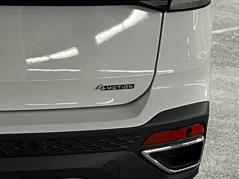 New 2025 Volkswagen Taos SE image 34