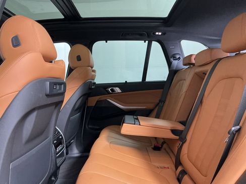 Certified 2022 BMW X5 xDrive40i w/ M Sport Package image 27