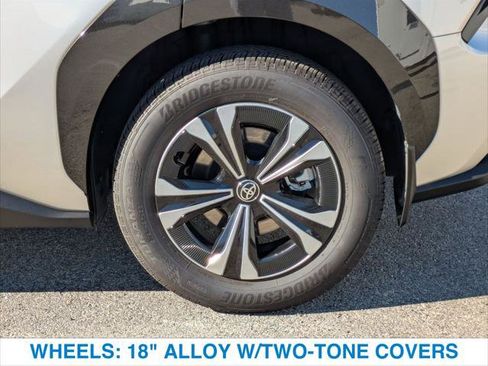 Used 2025 Toyota bZ4X FWD image 11