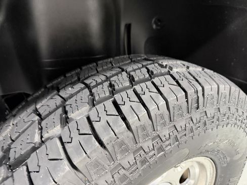 Used 2007 Chevrolet Silverado 2500 LT w/ 1LT Convenience Package image 3