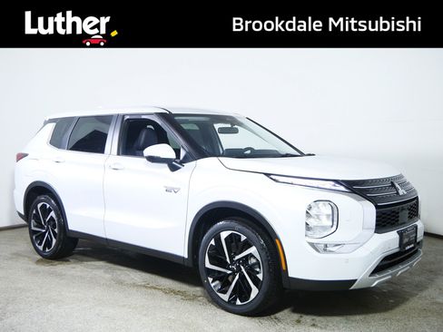 New 2025 Mitsubishi Outlander SE image 1