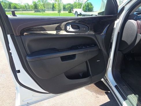 Used 2015 Buick Enclave Leather AWD/4WD image 26