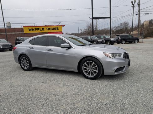Used 2019 Acura TLX image 3