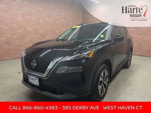 Certified 2023 Nissan Rogue SV image 3