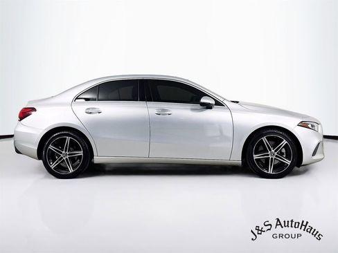 Used 2020 Mercedes-Benz A 220 4MATIC image 8