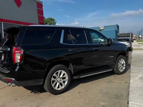 Used 2021 Chevrolet Tahoe Premier AWD/4WD image 3