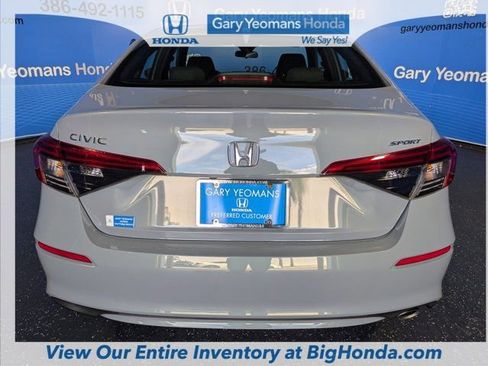 Used 2023 Honda Civic Sport image 8