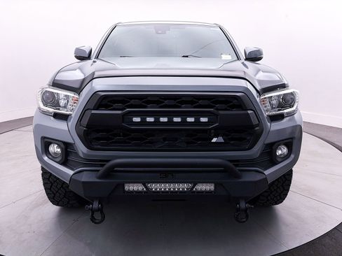 Used 2021 Toyota Tacoma TRD Off-Road w/ Technology Package image 14
