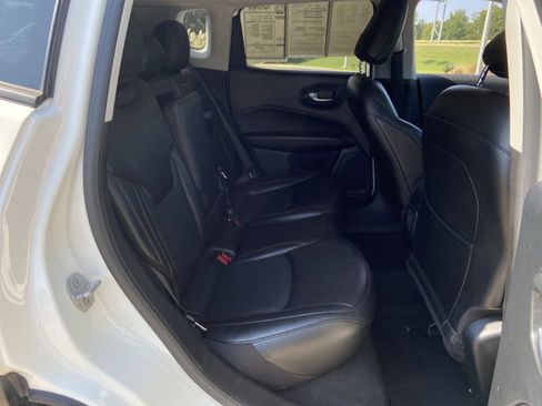 Used 2020 Jeep Compass Limited AWD/4WD image 14