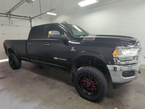 Used 2019 RAM 3500 Limited image 2