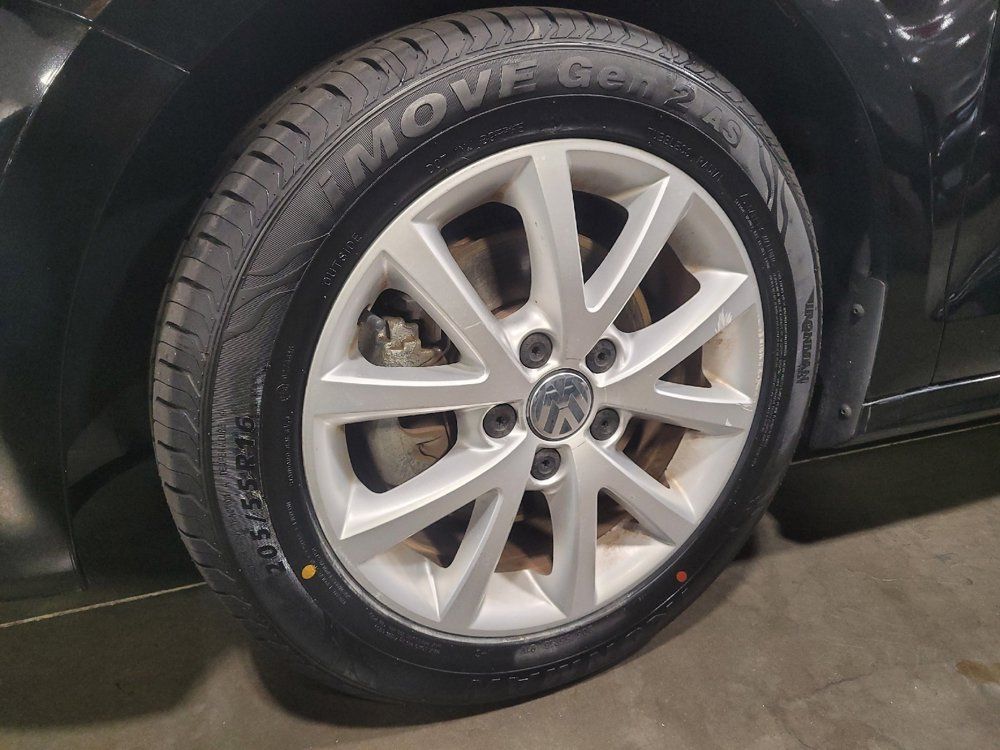 Used 2014 Volkswagen Jetta SE FWD image 31