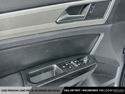 Used 2019 Volkswagen Atlas SE FWD image 17