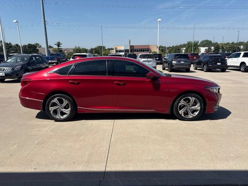 Used 2020 Honda Accord EX image 4