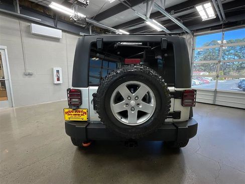 Used 2010 Jeep Wrangler Sport image 4