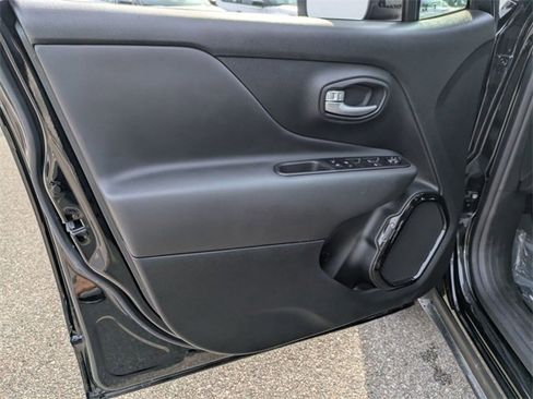 Used 2023 Jeep Renegade Altitude w/ Sun/Sound Group image 12