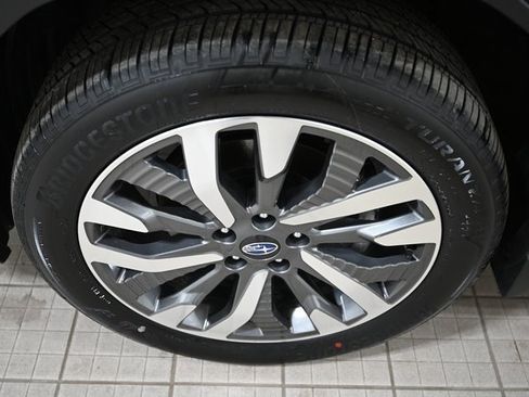 Certified 2025 Subaru Forester Touring w/ Protection Package image 18