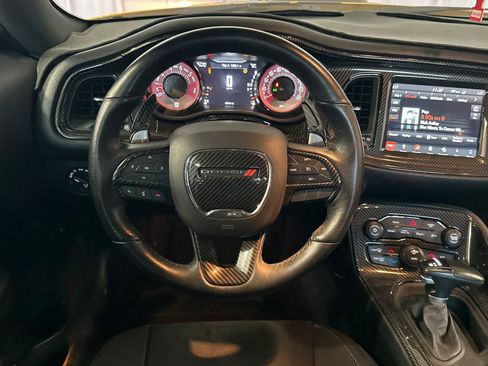 Used 2018 Dodge Challenger R/T Scat Pack RWD image 16