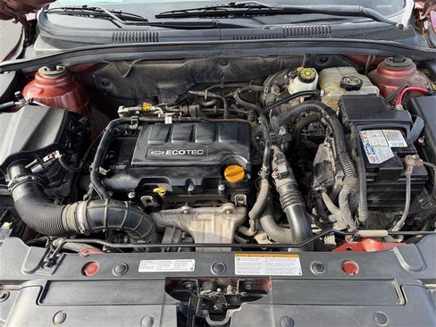 Used 2013 Chevrolet Cruze LT image 13