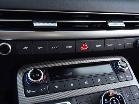 Used 2024 Hyundai Palisade SE image 14