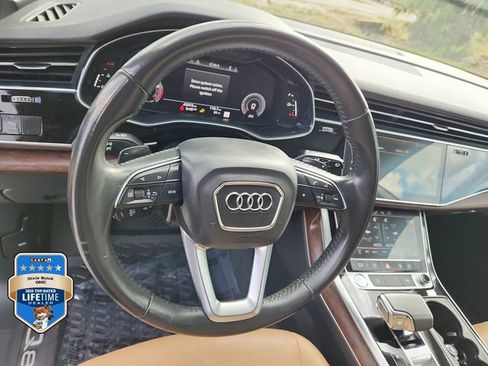 Used 2020 Audi Q8 Premium Plus AWD/4WD image 18