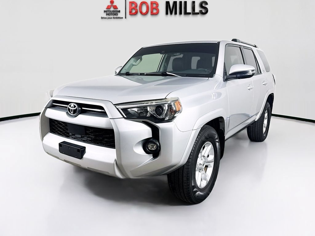 Used 2021 Toyota 4Runner SR5 Premium w/ Moonroof Package RWD image 3