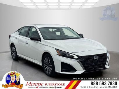 Used 2025 Nissan Altima 2.5 SV