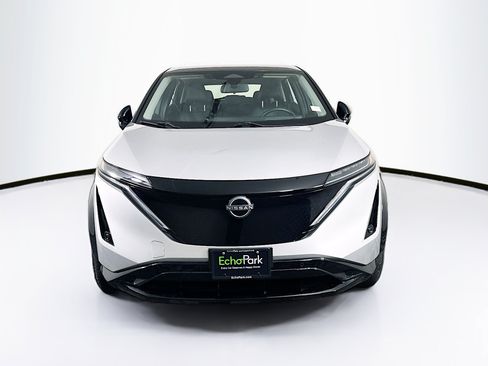 Used 2024 Nissan Ariya AWD image 2