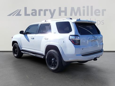 Used 2019 Toyota 4Runner SR5 image 3