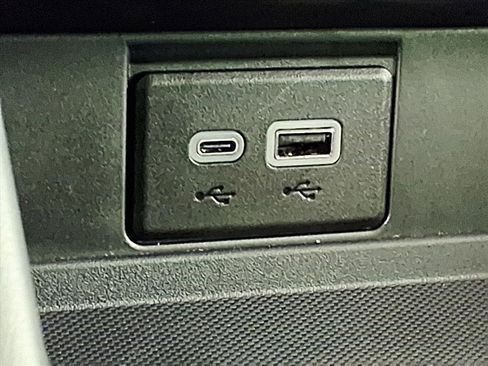 Used 2023 Chevrolet Tahoe Z71 image 6