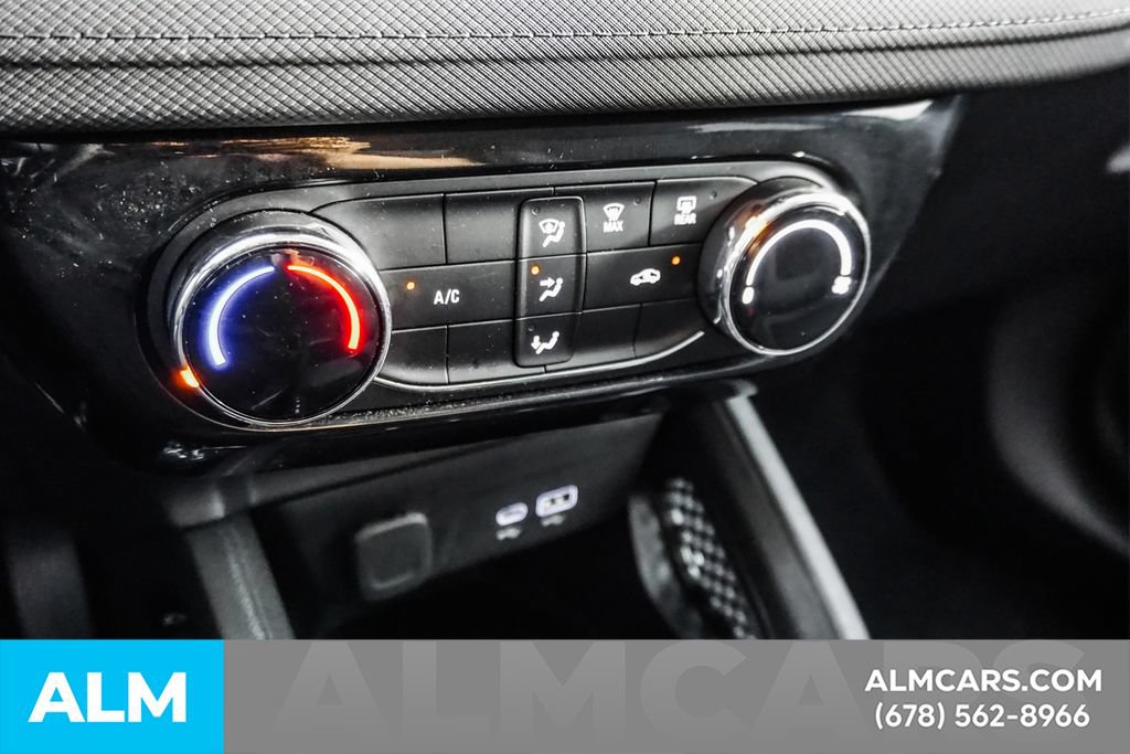 Used 2025 Chevrolet TrailBlazer LT FWD image 36
