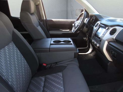 Used 2019 Toyota Tundra SR5 AWD/4WD image 8