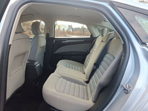 Used 2018 Ford Fusion S image 10