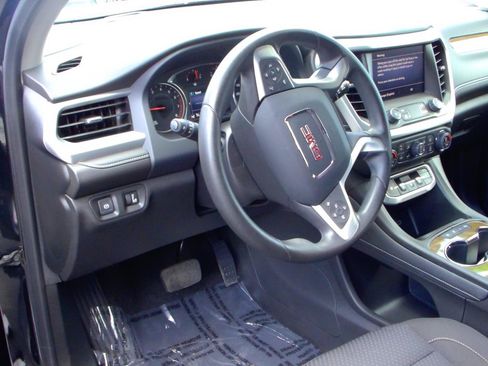 Used 2023 GMC Acadia SLE w/ Driver Convenience Package AWD/4WD image 5
