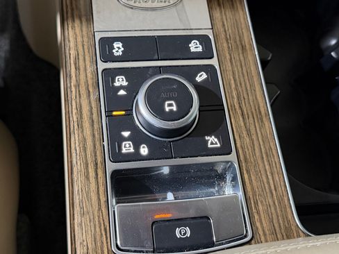 Used 2022 Land Rover Range Rover Westminster Edition AWD/4WD image 22