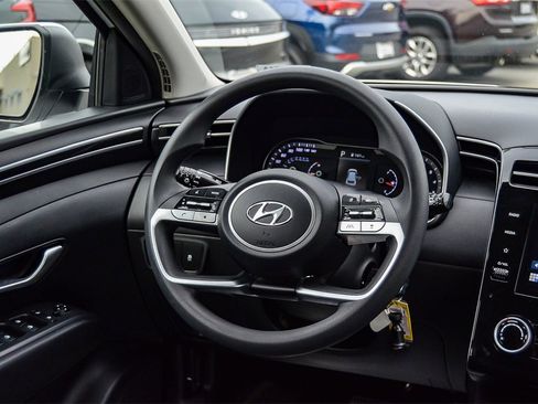 Certified 2023 Hyundai Tucson SE image 16