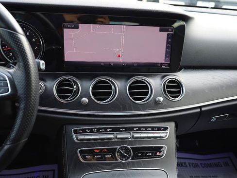 Used 2018 Mercedes-Benz E 300 image 11