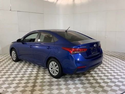 Used 2021 Hyundai Accent SE FWD image 9