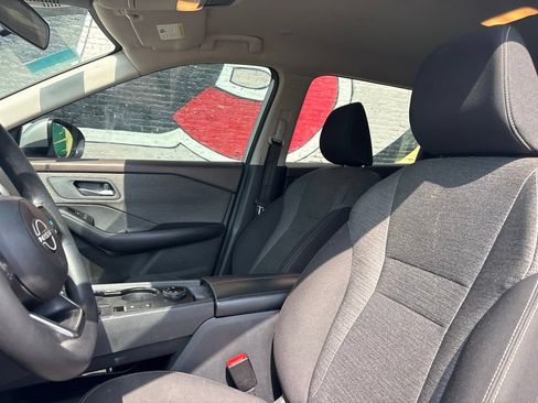 Used 2023 Nissan Rogue SV AWD/4WD image 14