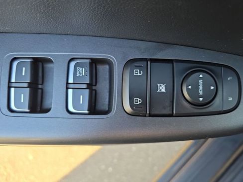 Used 2018 Kia Sportage LX image 38