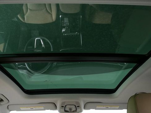 Used 2023 Audi Q8 Prestige w/ Prestige Package image 19