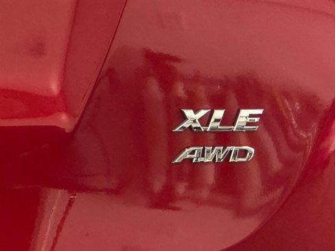 Used 2017 Toyota RAV4 XLE w/ Plus Special Value Package AWD/4WD image 37