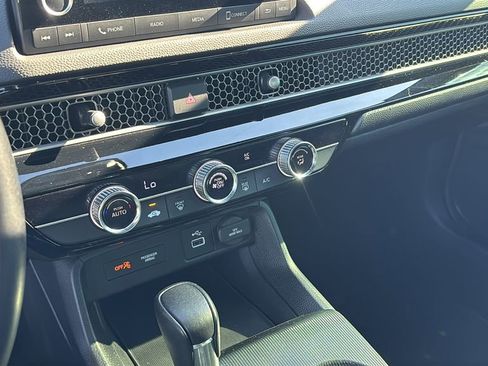 Used 2023 Honda Civic Sport image 20