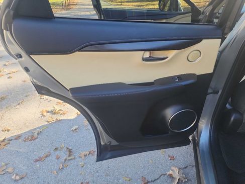 Used 2018 Lexus NX 300 FWD image 27