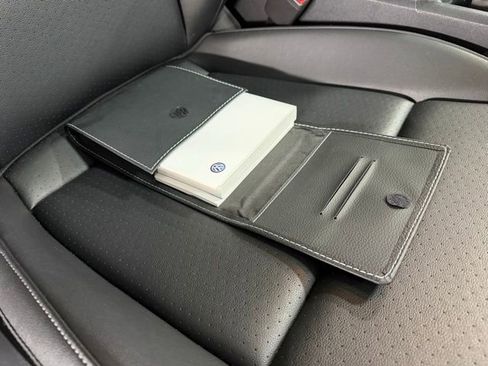 Used 2019 Volkswagen Atlas SEL R-Line image 28