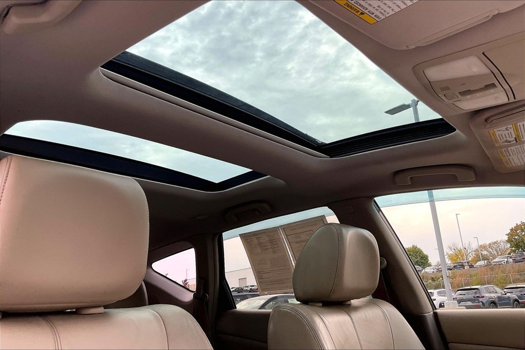 Used 2012 Nissan Murano LE w/ Platinum Pkg AWD/4WD image 22