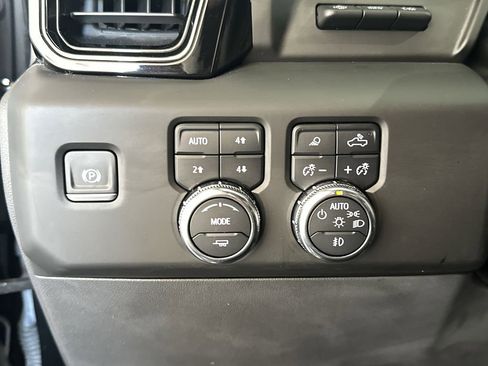 Used 2023 GMC Sierra 1500 AT4X w/ AT4X AEV Edition image 19