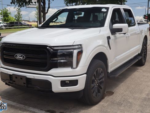 Used 2025 Ford F150 Lariat w/ Equipment Group 502A High AWD/4WD image 8