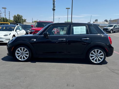 Used 2020 MINI Cooper 4-Door Hardtop FWD image 9