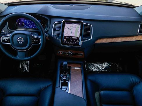 Used 2023 Volvo XC90 B6 Core w/ Climate Package image 14