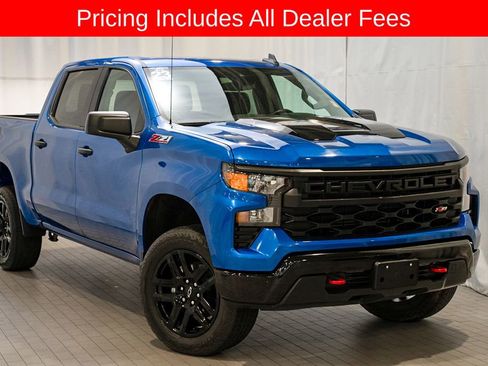 Used 2023 Chevrolet Silverado 1500 Custom Trail Boss AWD/4WD image 1